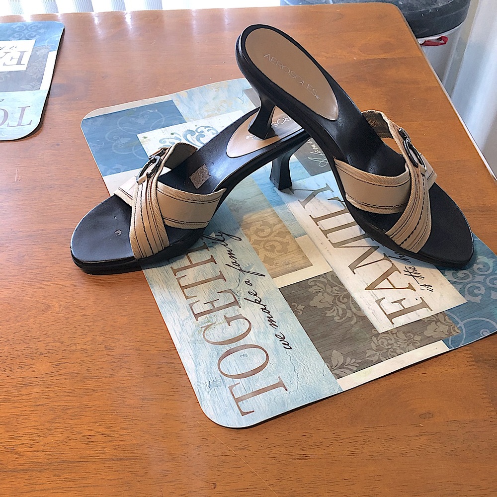 Aerosols slip on heels -size 8.5